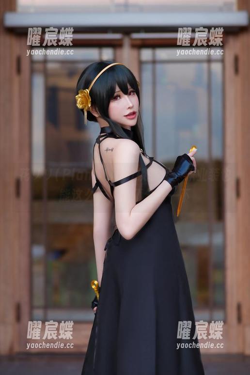 花リリ(Plant Lily)换装秀：职业装也能这么玩，随便分享一下